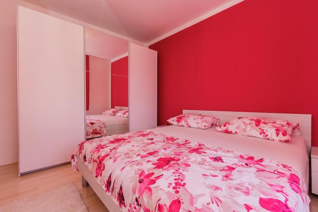 Kaštela Apartman A&B מראה חיצוני תמונה